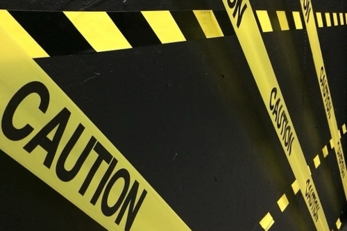 Ultime soluzioni aziendali su Applicazione di nastro riflettente giallo e nero