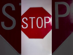 Segnali di traffico gialli personalizzati per la sicurezza stradale