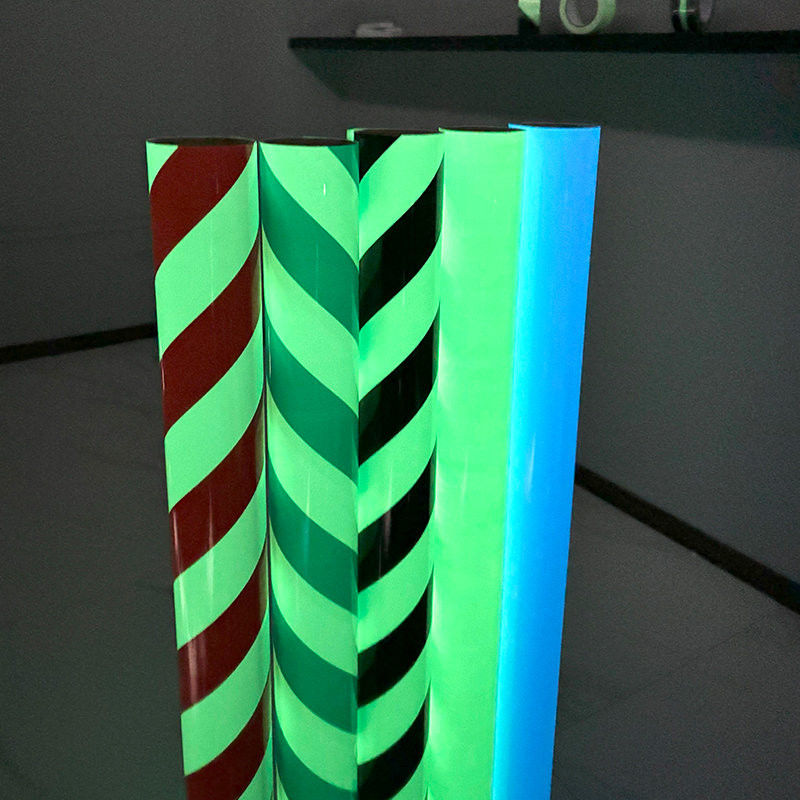 Autoadesivo PVC fotoluminescente stampabile luminoso luminescente lucente nel film scuro per la decorazione