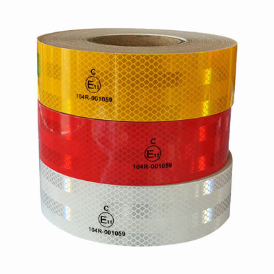 Buon prezzo 2 x 150 piedi ECE 104 Nastro riflettente di lucidità Bianco Rosso Giallo in linea