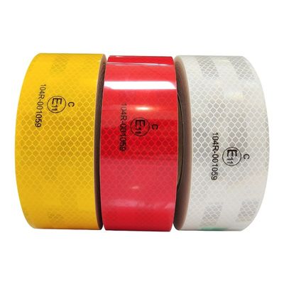 Buon prezzo Rossa Bianco Giallo Nastro di riflessione Hi Vis Riflettente per rimorchi in linea
