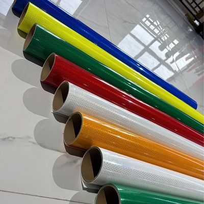 Buon prezzo 10 anni di vinile riflettente di colore fluorescente di qualità diamante per segnali stradali in linea