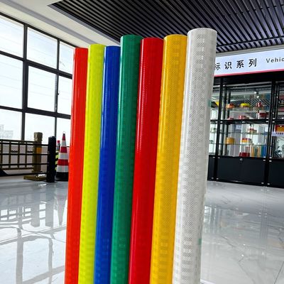 Buon prezzo Rotolo di vinile riflettente industriale di alta qualità per segnaletica stradale in linea