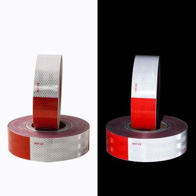 Buon prezzo Conspicuità PMMA Nastro riflettente DOT C2 bianco e rosso per veicoli in linea