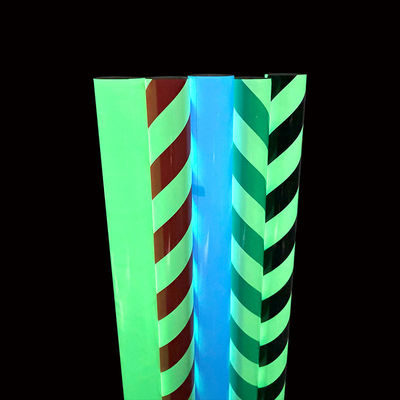 Buon prezzo Fogli di alluminio fluorescente spumante vinile adesivo permanente luce notturna nel buio film di vinile per la decorazione in linea