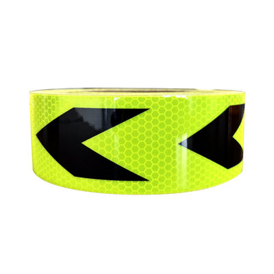 Buon prezzo Nastro riflettente a nido di miele a freccia gialla verde fluorescente per avvertimento di sicurezza del veicolo in linea