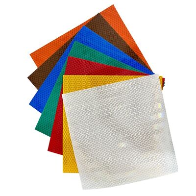 Buon prezzo ASTM D4956 Piastra riflettente EGP prismatica di grado di ingegneria di tipo I in linea