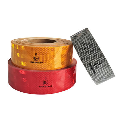 Buon prezzo Nastro riflettente microprismatico in alluminio ECE 104R per segnaletica di contorno veicoli in linea